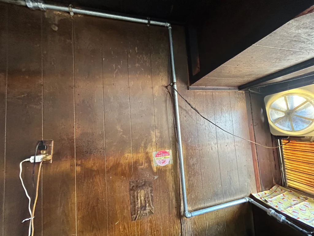 水漏れ工事で部分配管交換後の施工全体写真
